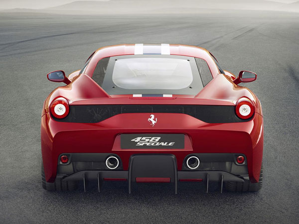Ferrari 458 Speciale's exhaust system