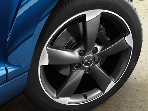 Audi Q7 alloy wheels