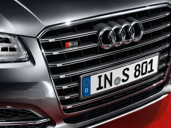 Audi S8 Front Grille