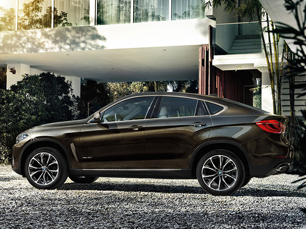 The BMW X6 is a sporty and elegant 4x4