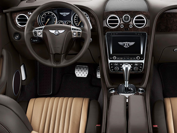 Bentley luxurious driving cockpit