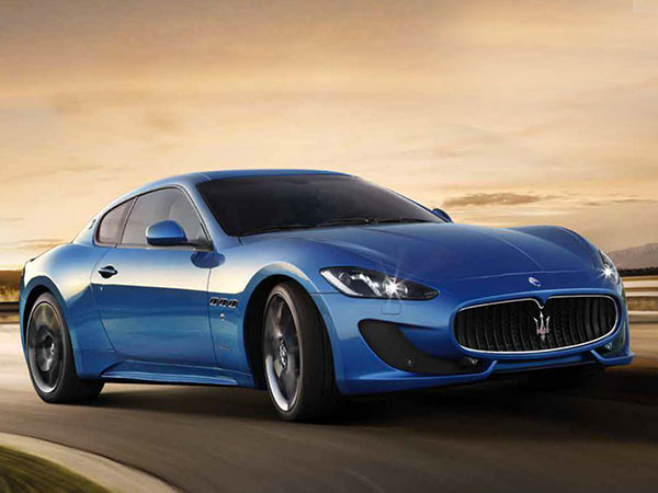 Blue Maserati GranTurismo Sport