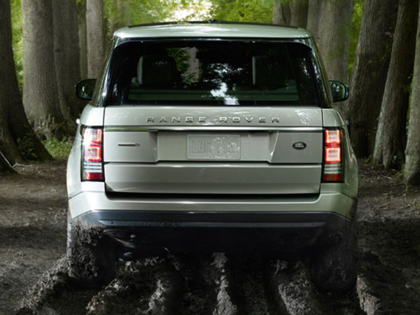 Sporty Range Rover Autobiography, a powerful off-roader